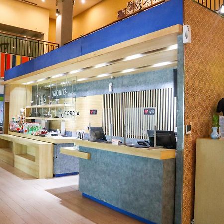 Cordia Hotel Surabaya Airport - Hotel Dalam Bandara - Formerly Ibis Budget Surabaya Airport ซิโดอาร์โจ ภายนอก รูปภาพ
