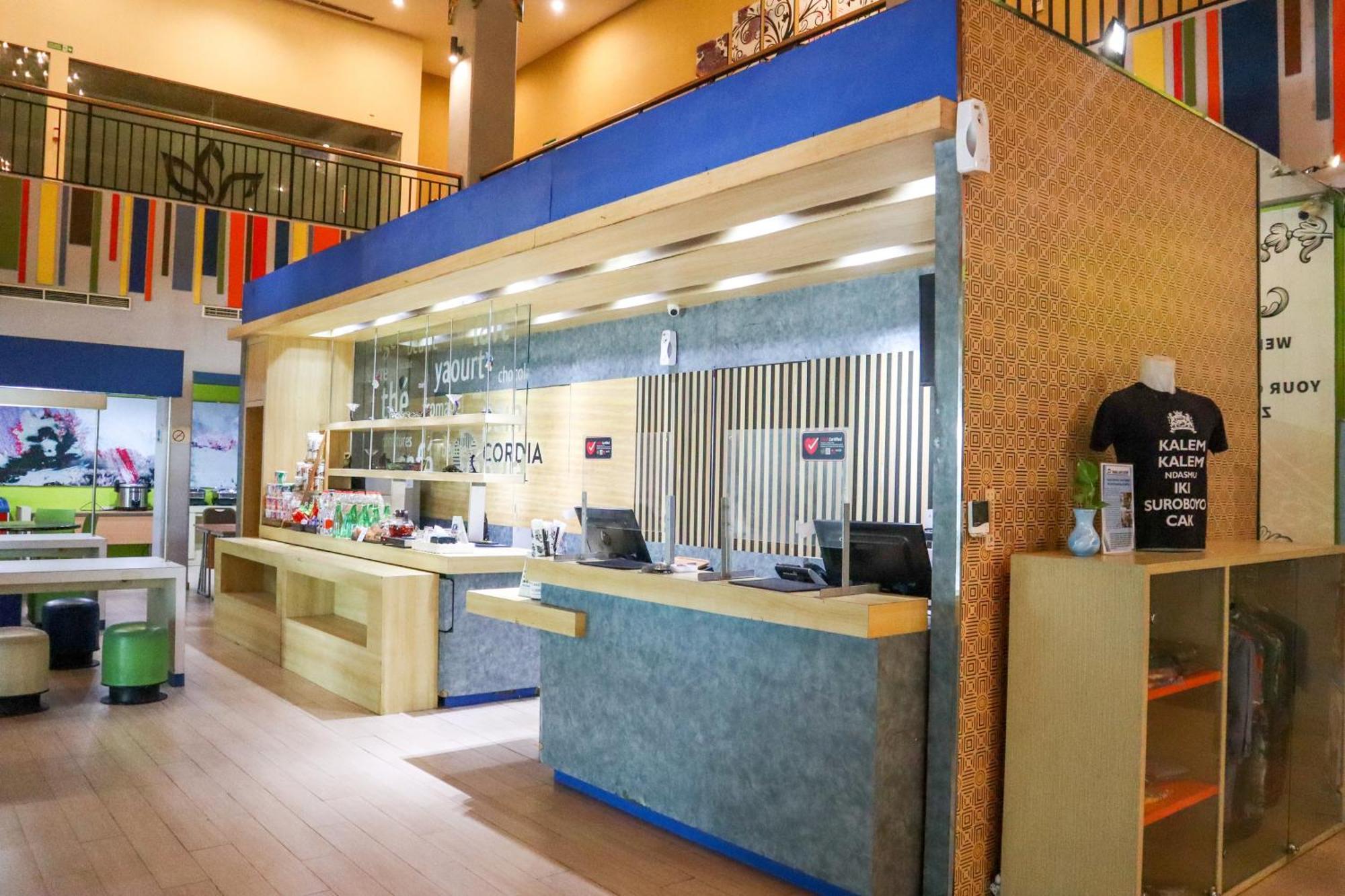 Cordia Hotel Surabaya Airport - Hotel Dalam Bandara - Formerly Ibis Budget Surabaya Airport ซิโดอาร์โจ ภายนอก รูปภาพ