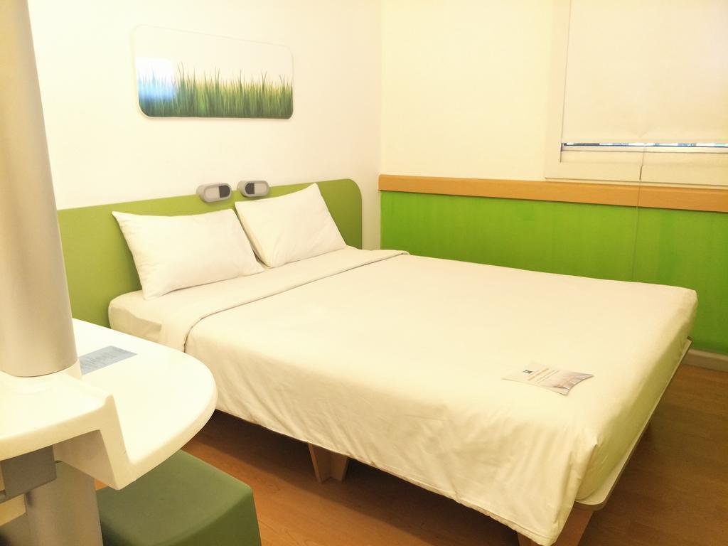Cordia Hotel Surabaya Airport - Hotel Dalam Bandara - Formerly Ibis Budget Surabaya Airport ซิโดอาร์โจ ภายนอก รูปภาพ