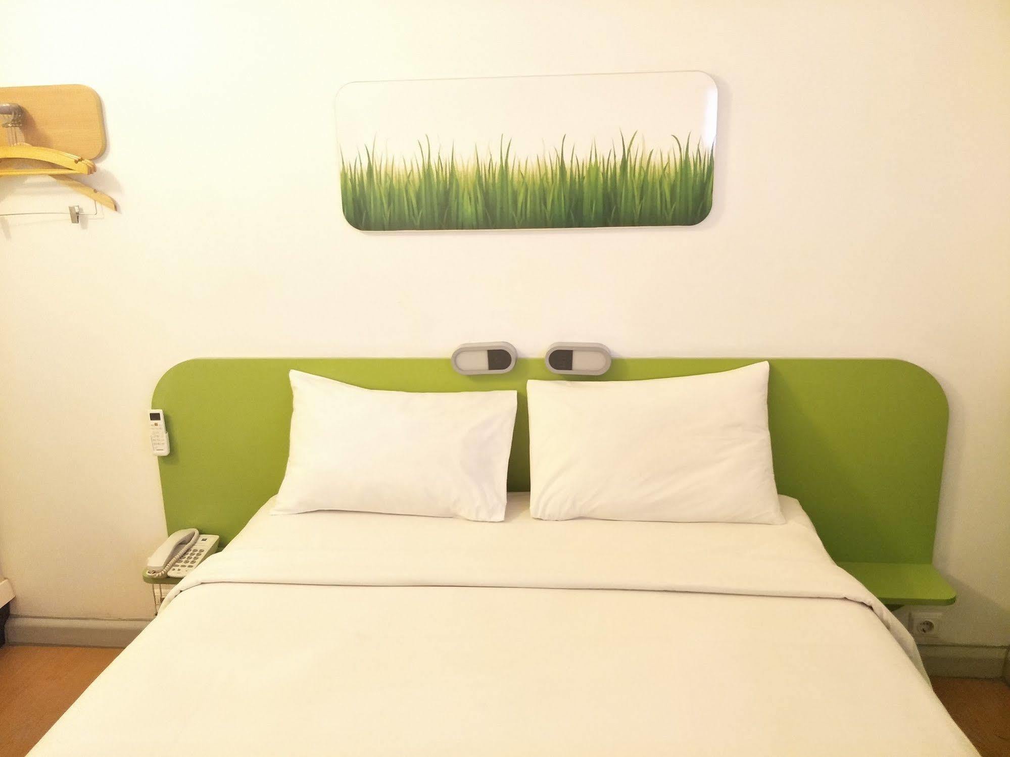 Cordia Hotel Surabaya Airport - Hotel Dalam Bandara - Formerly Ibis Budget Surabaya Airport ซิโดอาร์โจ ภายนอก รูปภาพ
